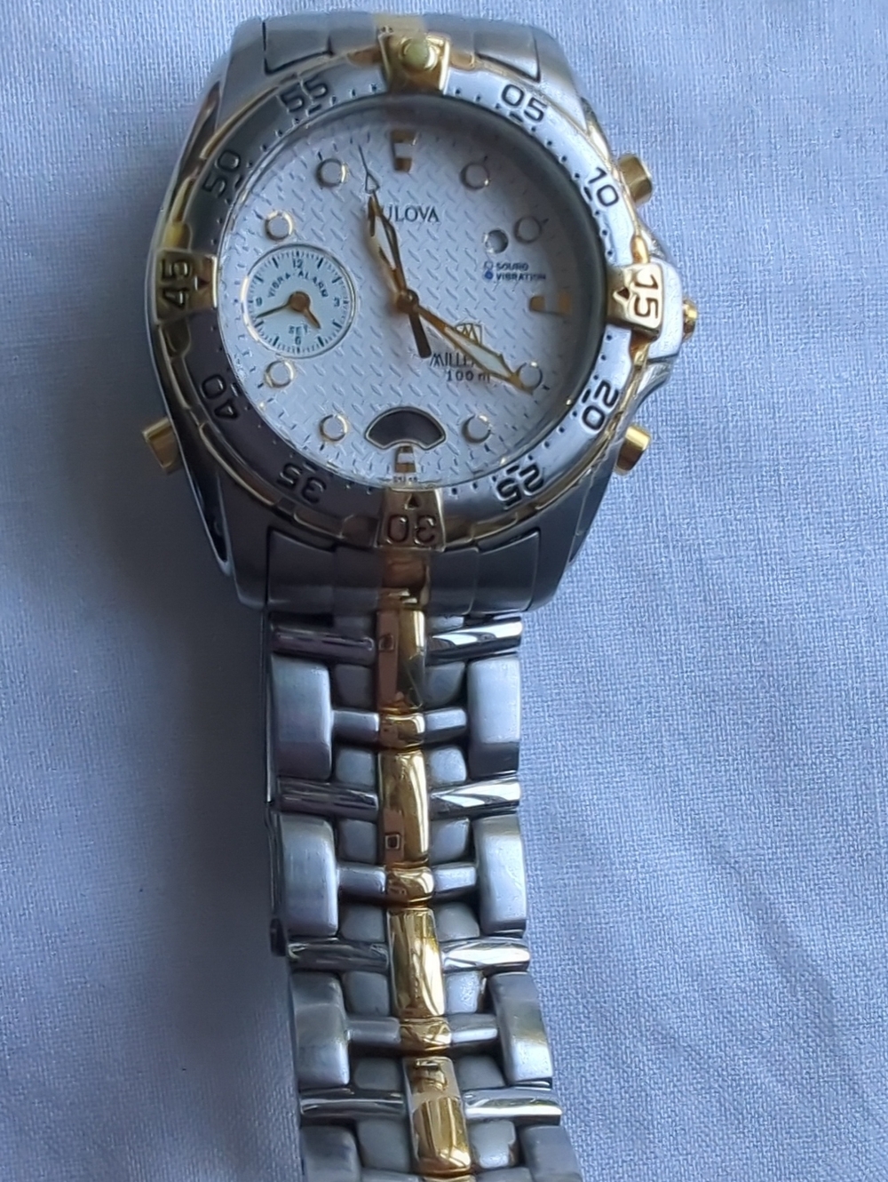 Bulova Millennia Mens Vintage Watch